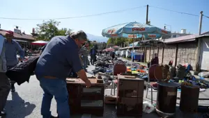 Erzincan’da havalar soğudu, sobalar satışa çıkarıldı