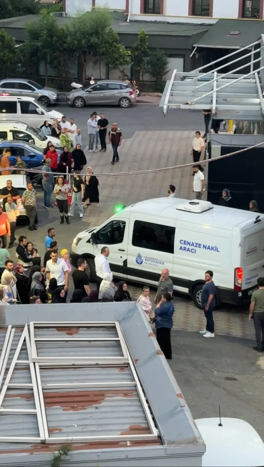 İstanbul'da 3 aylık bebeğin şüpheli ölümü: Soruşturma başlatıldı 2 İstanbul'da 3 aylık bebeğin şüpheli ölümü: Soruşturma başlatıldı 2