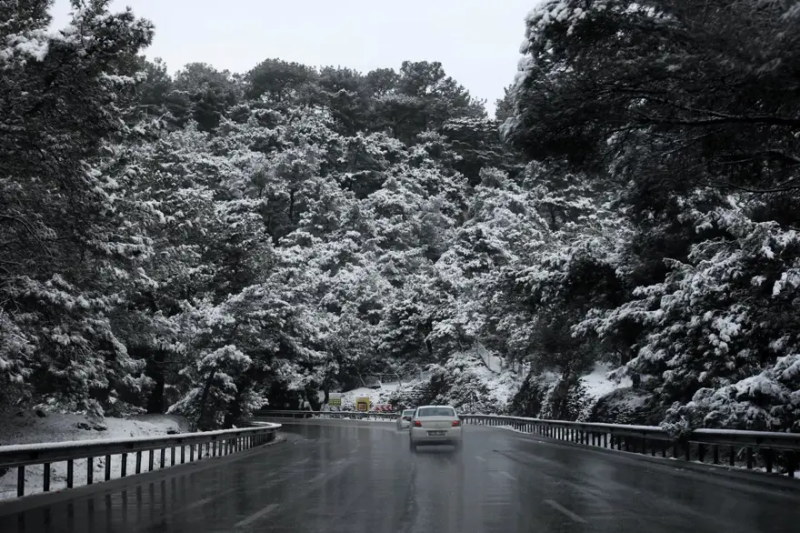 Antalya’ya 29 yıl sonra kar yağdı 11 Antalya’ya 29 yıl sonra kar yağdı 11