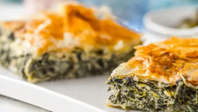 İftar için ıspanaklı börek tarifi