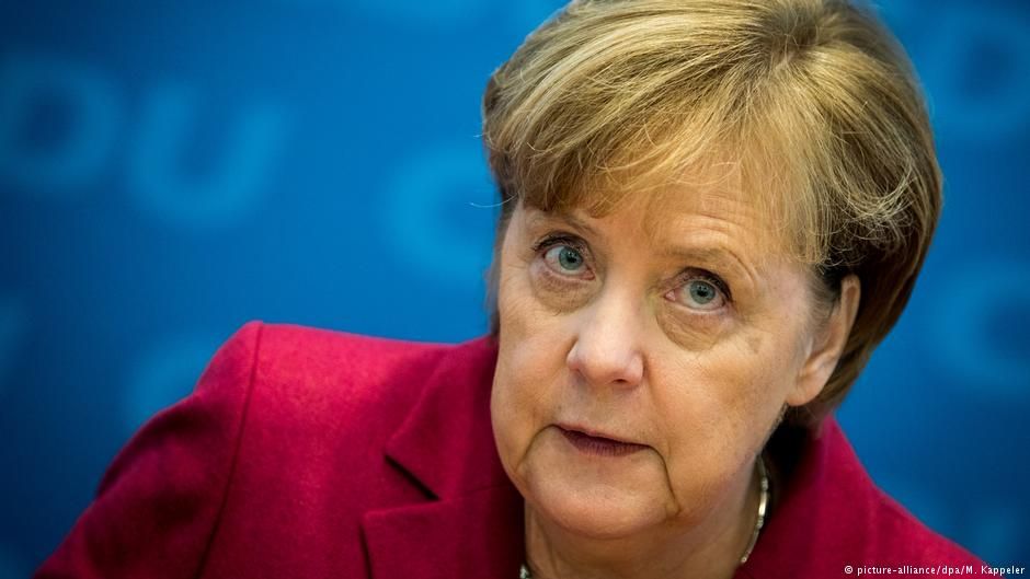 Merkel, koalisyon protokolüne onay verdi