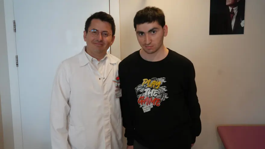 "HASTALAR UMUDUNU KAYBETMEMELİ MUTLAKA İKİNCİ BİR SEÇENEK VARDIR" 4