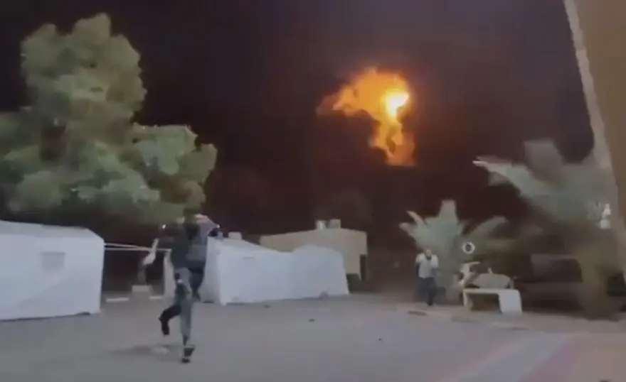 İsrail, Endonezya Hastanesi'nin çevresini bombaladı 3