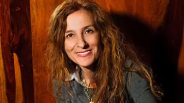 Müge İplikçi’den yeni öyküler: Çok Özel İsimler Sözlüğü