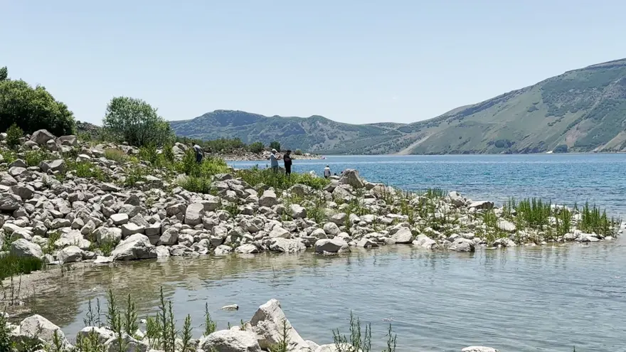 Dünyanın ikinci büyük krater gölü! Türkiye'nin göz bebeği, her mevsim akın akın geliyorlar 3 Dünyanın ikinci büyük krater gölü! Türkiye'nin göz bebeği, her mevsim akın akın geliyorlar 3