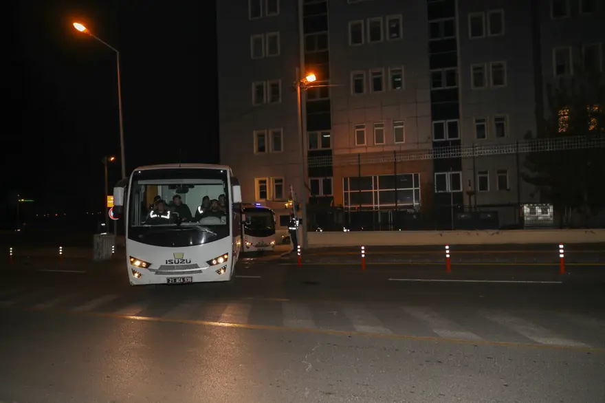 Narin cinayeti davasında ara karar: Sanıkların tutukluluğu devam edecek 1 Narin cinayeti davasında ara karar: Sanıkların tutukluluğu devam edecek 1