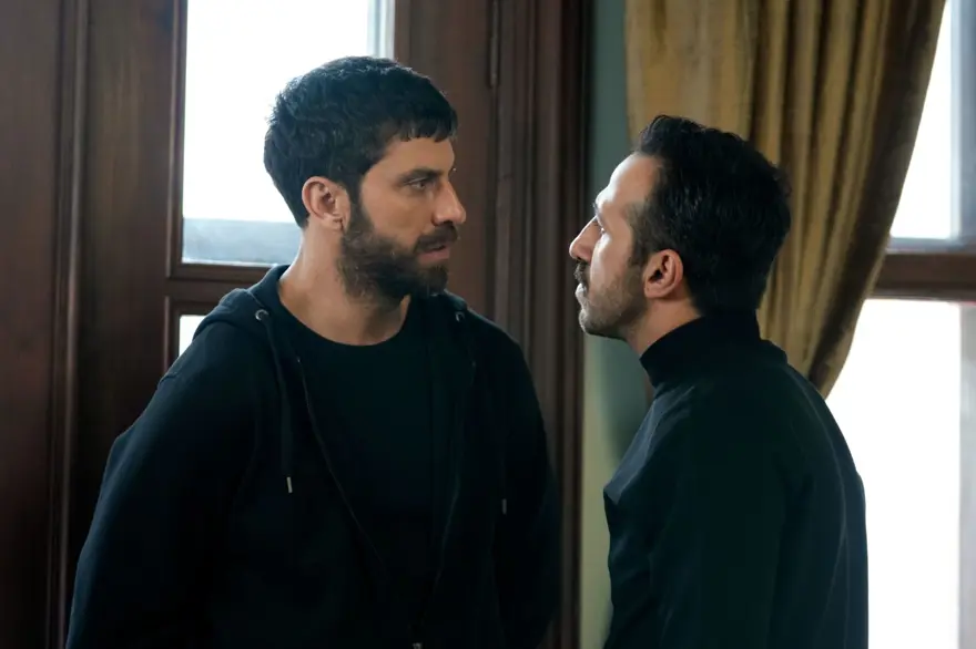 Yalı Çapkını'nda Ferit ve Seyran öldü mü? "Abidin bunu yapmış olamazsın" 12 Yalı Çapkını'nda Ferit ve Seyran öldü mü? "Abidin bunu yapmış olamazsın" 12