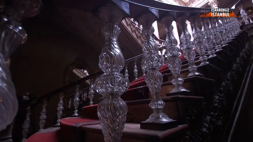 Esra Gezginci İstanbul’un sırlarına kapı aralıyor: Dolmabahçe Sarayı’nın bilinmeyenleri 7