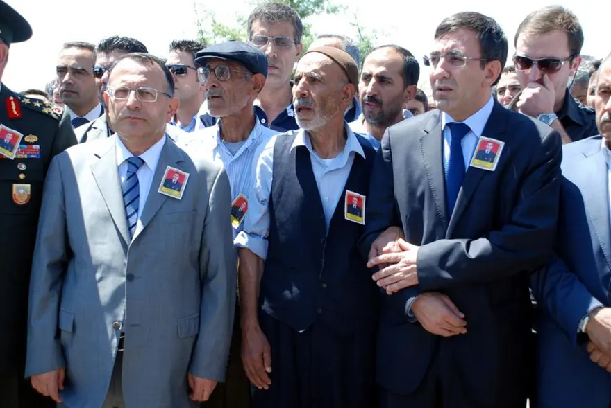 Türkiye şehitlerini uğurluyor 2