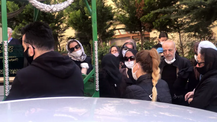 Ünlü modacı Nur Yerlitaş son yolculuğuna uğurlandı 11