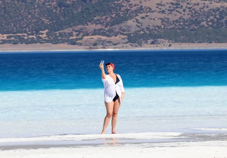 Salda Gölü'nün 'Beyaz Adalar'ı son ziyaretçilerini ağırladı 13