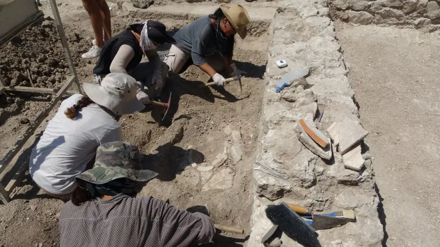 Çanakkale'de yer altında bulundu! Tam 1700 yıllık, incelemeye alındı 9 Çanakkale'de yer altında bulundu! Tam 1700 yıllık, incelemeye alındı 9