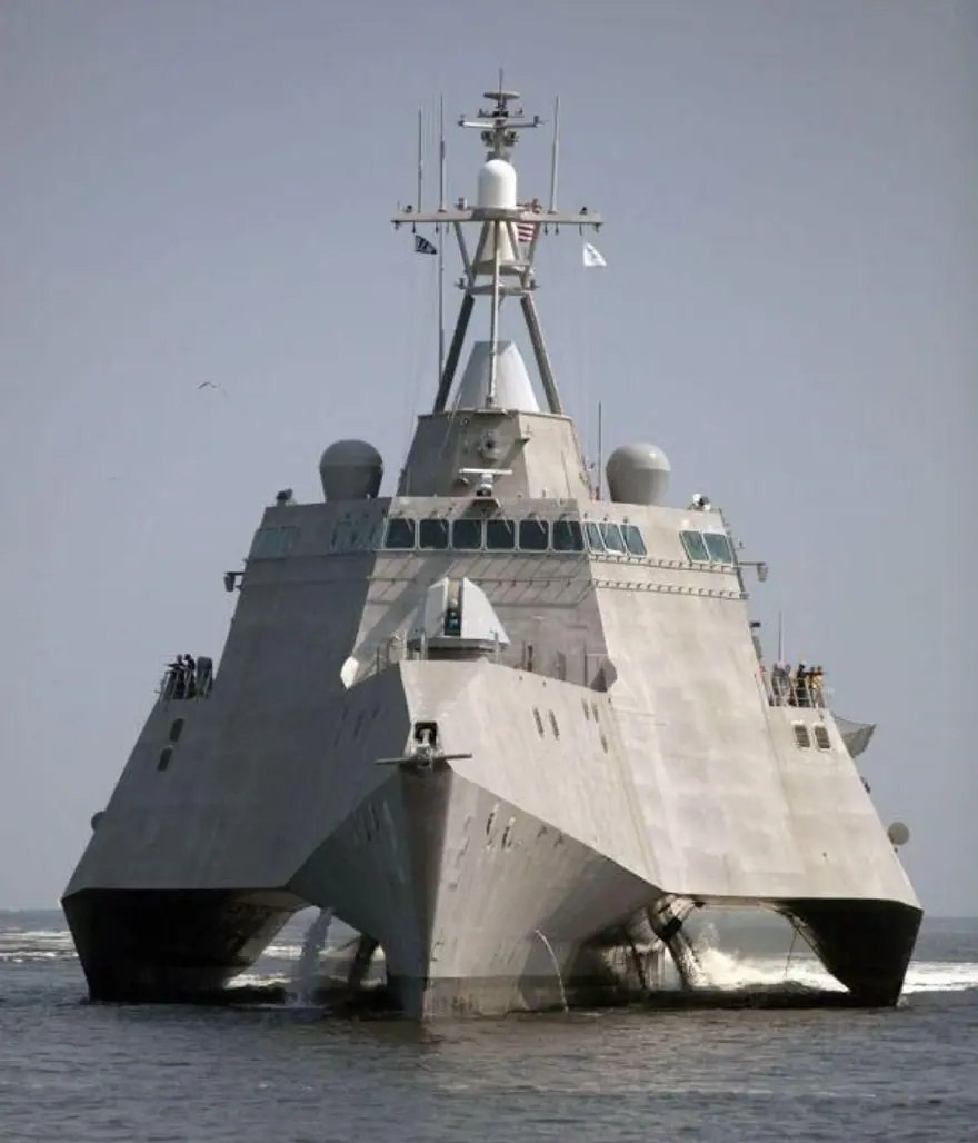 USS INDEPENDENCE 16