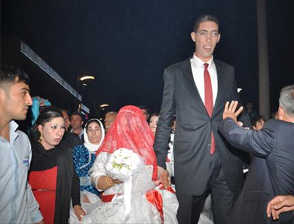 Dünya devi dünya evine girdi