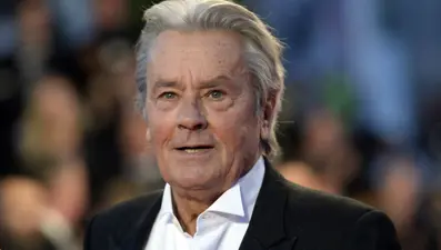 Alain Delon kimdir? Fransız aktör Alain Delon kaç yaşında ve öldü mü?