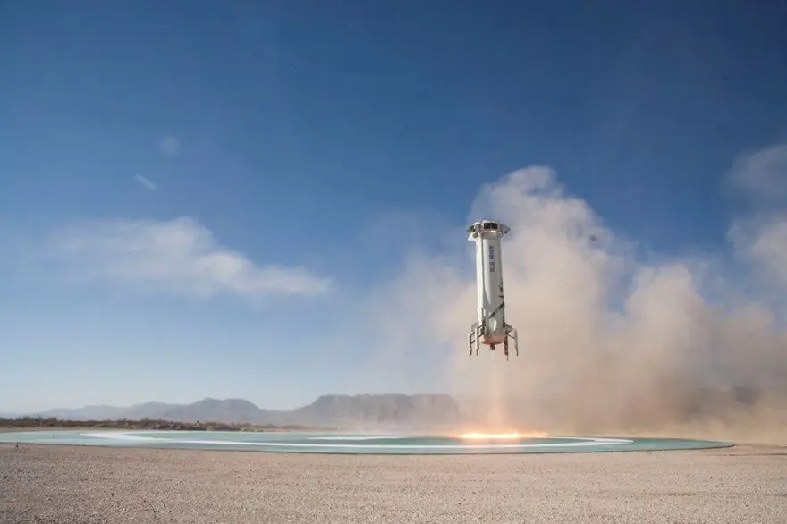 Blue Origin ilk roketini fırlattı: SpaceX ile rekabette önemli adım 