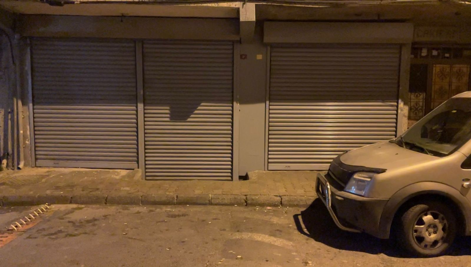 Esenler’de kahvehaneye silahlı saldırı: İşletme sahibi hayatını kaybetti