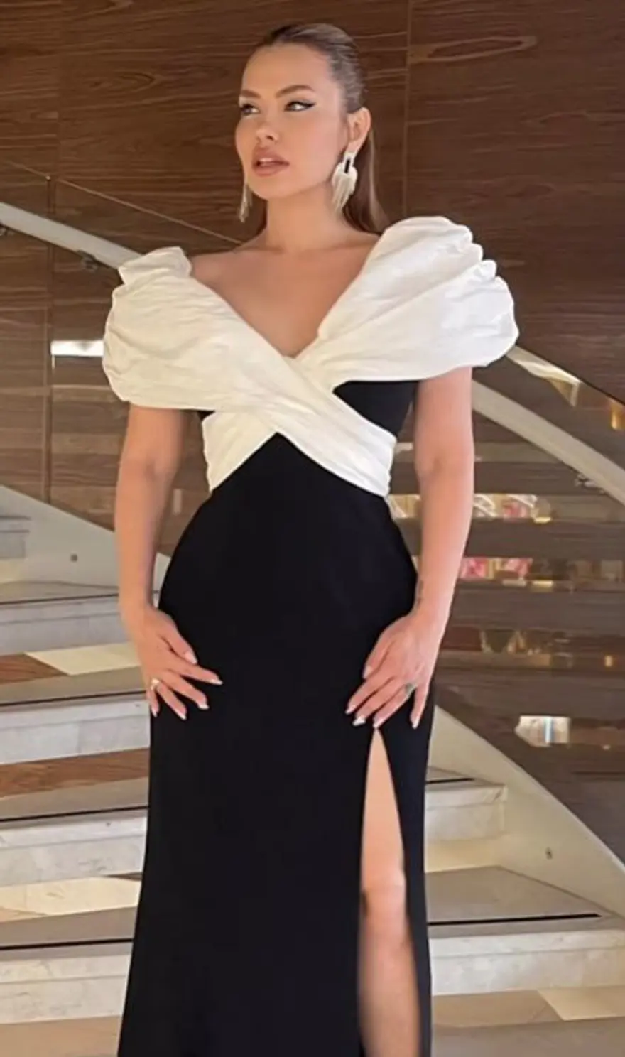 Şarkıcı Lara ilk kez anlattı: Hastalanacağımı rüyamda gördüm 5 Şarkıcı Lara ilk kez anlattı: Hastalanacağımı rüyamda gördüm 5