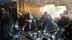 Mardin'de 5 yaşındaki çocuk yangında öldü: 3'ü ağır 12 yaralı