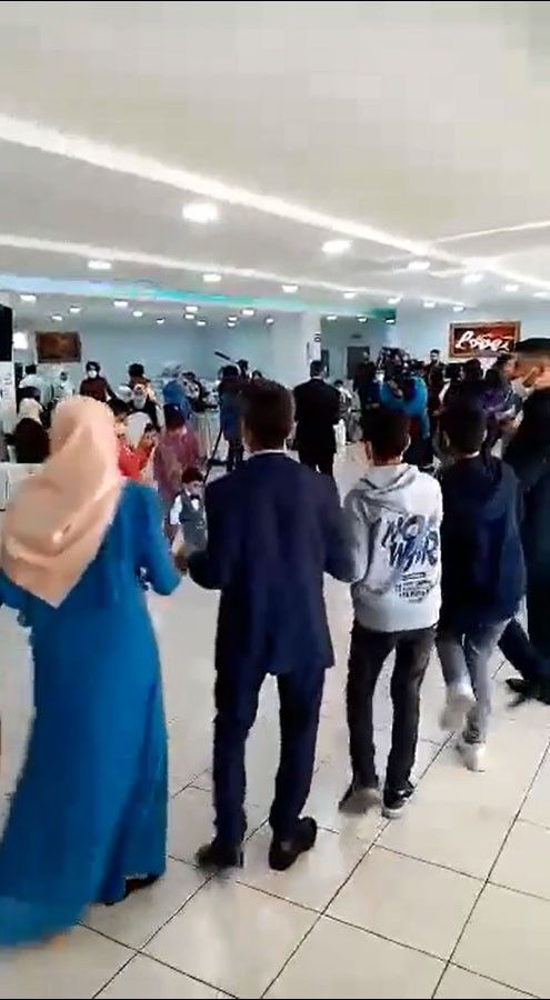 ''Corona halayı'' cezası kalmadı!