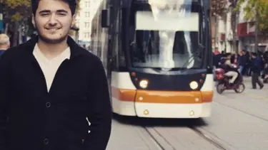 İki ay önce evlenen genç trafik kazasında hayatını kaybetti
