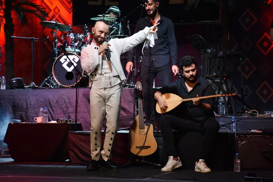 Mabel Matiz: Evlilik düşünmüyorum 3