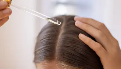 Yazın saç derisi bakımı: 7 adımda kepek ve saç dökülmesini durdurun