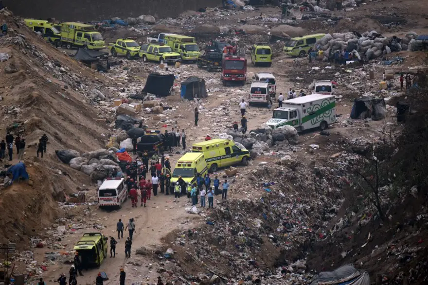 Guatemala'da çöp yığını göçtü: 3 ölü 1 Guatemala'da çöp yığını göçtü: 3 ölü 1