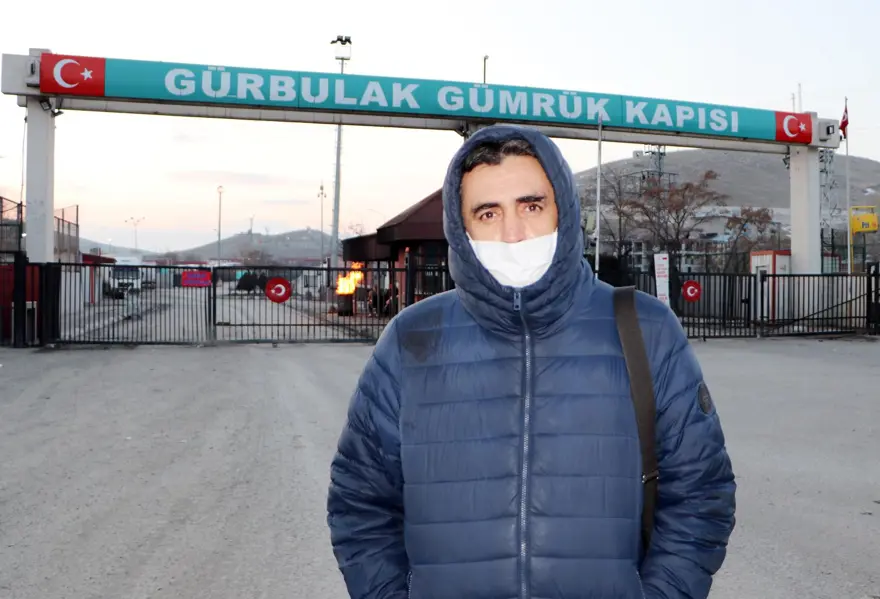 Sınırda corona virüsü önlemi: Gürbulak'ta TIR kuyruğu 5 kilometreye ulaştı 2