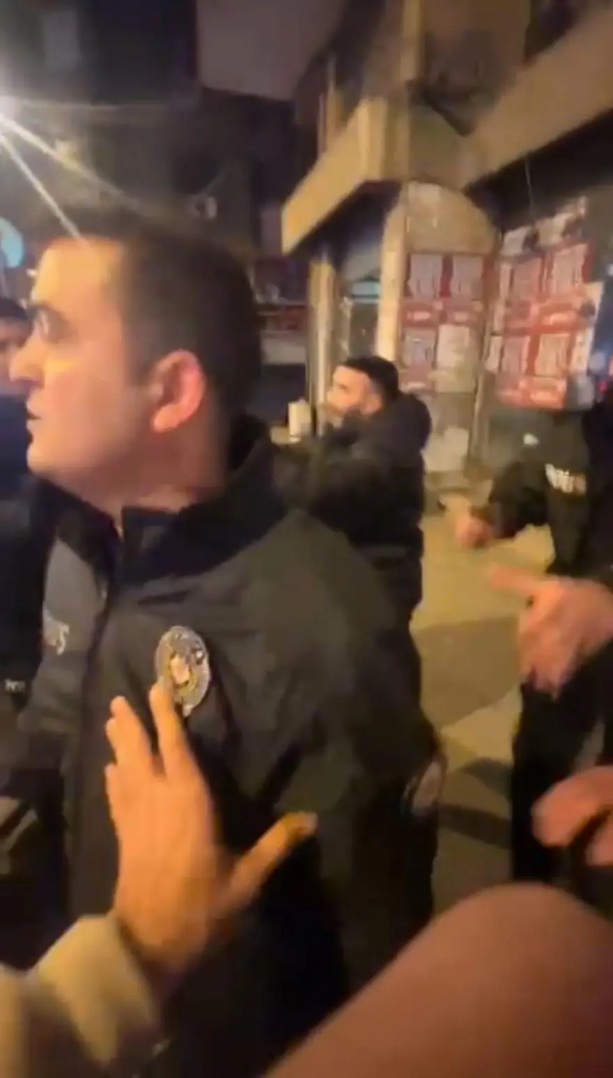 Taksici panik butonuna bastı, zehir tacirleri yakalandı 