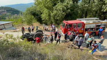 Sakarya'da traktör devrildi: 2 ölü