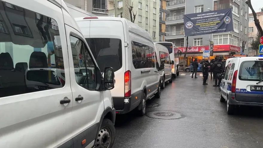 50 yıllık semt pazarıkapatıldı, pazarcı esnafı yürüyüş yapmak istedi 2