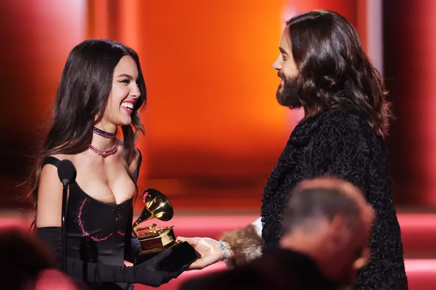 2022 Grammy Ödülleri'nin sahipleri belli oldu 25 2022 Grammy Ödülleri'nin sahipleri belli oldu 25