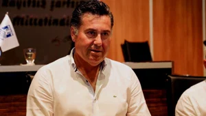 Eski Bodrum Belediye Başkanı Mehmet Kocadon yoğun bakımda Eski Bodrum Belediye Başkanı Mehmet Kocadon yoğun bakımda