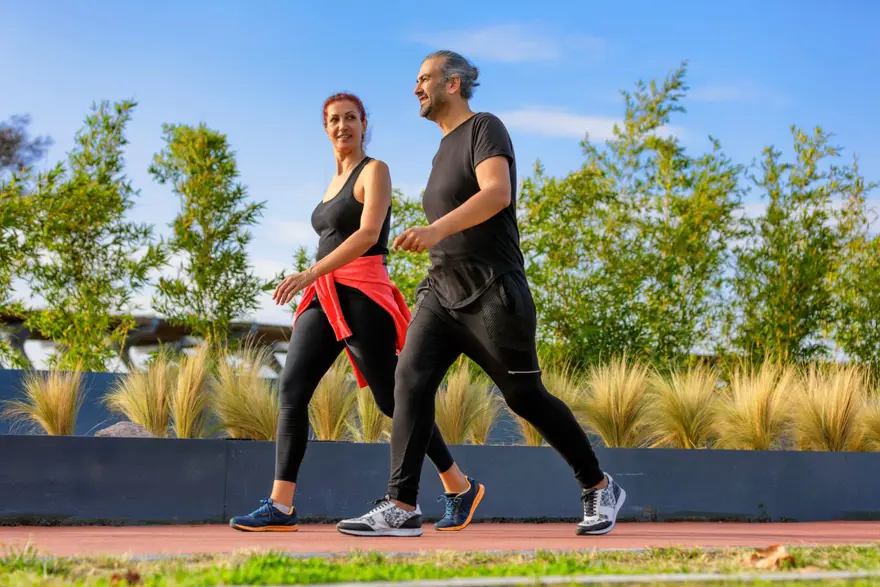 30 dakika yürümek mi yoksa 30 dakika yoga mı? 7