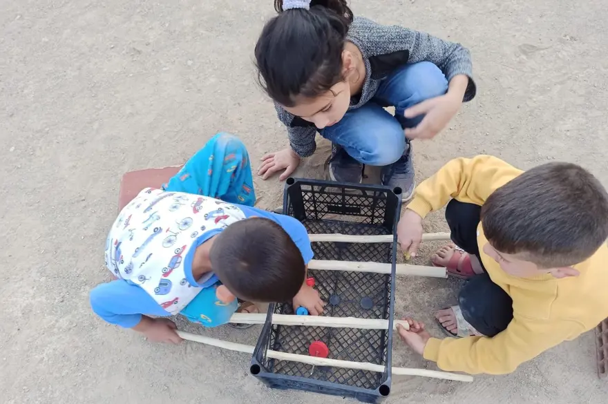 Meyve kasasından langırt, cevizden top 4 Meyve kasasından langırt, cevizden top 4