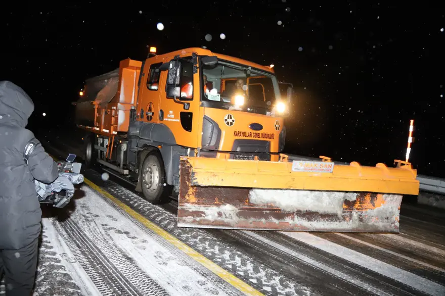 8 ilde kar yağışı etkili oluyor: Ulaşımda aksamalar yaşanıyor 4
