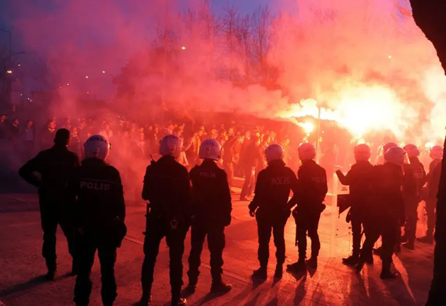 Fenerbahçe devam, Galatasaray MP tamam 25