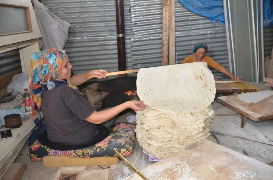 Bir kilo undan 500 tane çıkıyor! Antalyalıların vazgeçilmez lezzeti: Kış boyunca bayatlamıyor 12