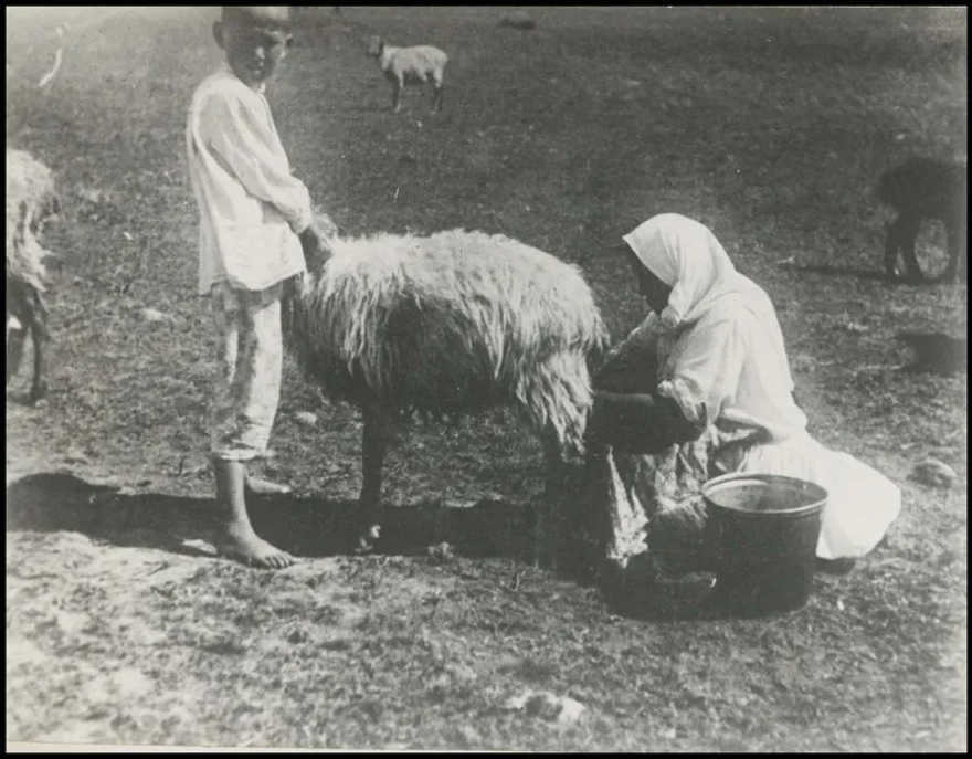 Bilim kurgu değil Türk boylarının 111 yıllık fotoğrafları. Gizemli heykeller, gelişmiş aletler, tanıdık kıyafetler (106 fotoğrafla gizemli Türk tarihi) 67