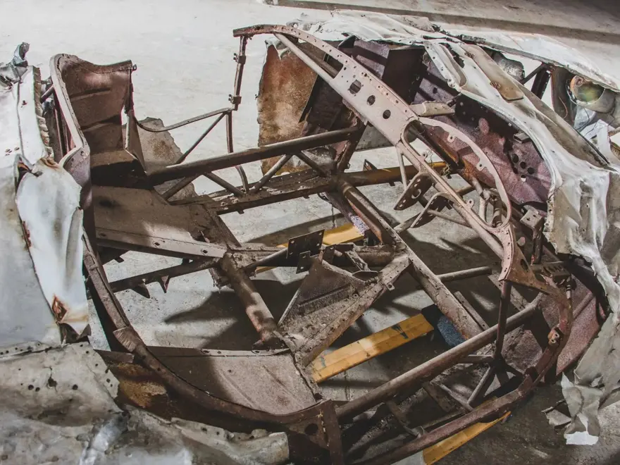 1954 model hurda Ferrari 2 milyon dolara satıldı 18