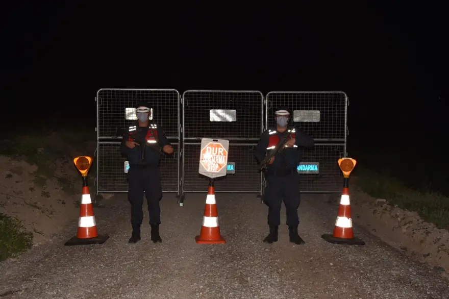 Kütahya'da bir mahalle ve dört sokağa corona virüs karantinası 8