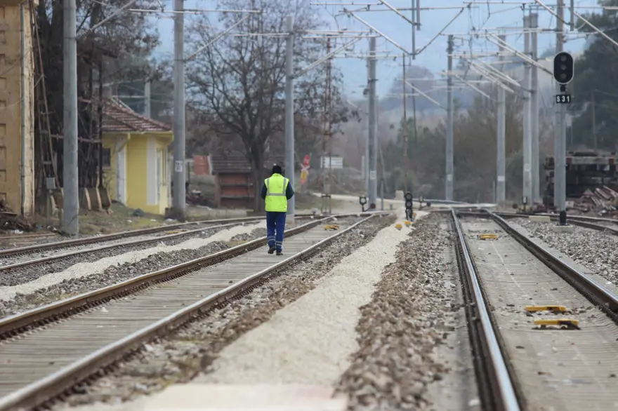 Bu şehirden tren geçiyor ama kimse bilmiyor 7