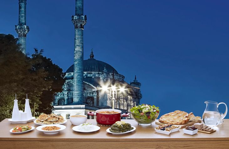 Ücretsiz iftar sofraları belli oldu: Hangi illerde, nerede ücretsiz iftar sofraları kurulacak? (2025 il il ücretsiz iftar çadırları)
