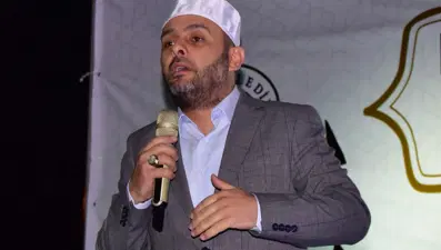 Konakçı soruşturması: Diyanet müfettişle fotoğrafa tepkili