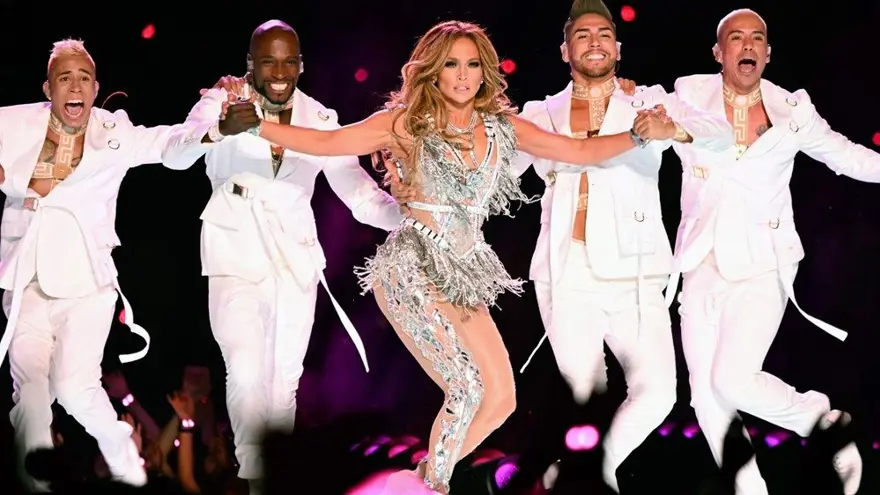 Jennifer Lopez: Shakira ile Super Bowl'da sahne almak dünyanın en kötü fikriydi 