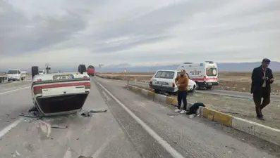 Konya’da iki otomobil çarpıştı: 8 yaralı