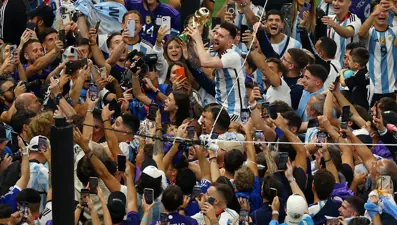 Arjantin üçüncü yıldızı taktı