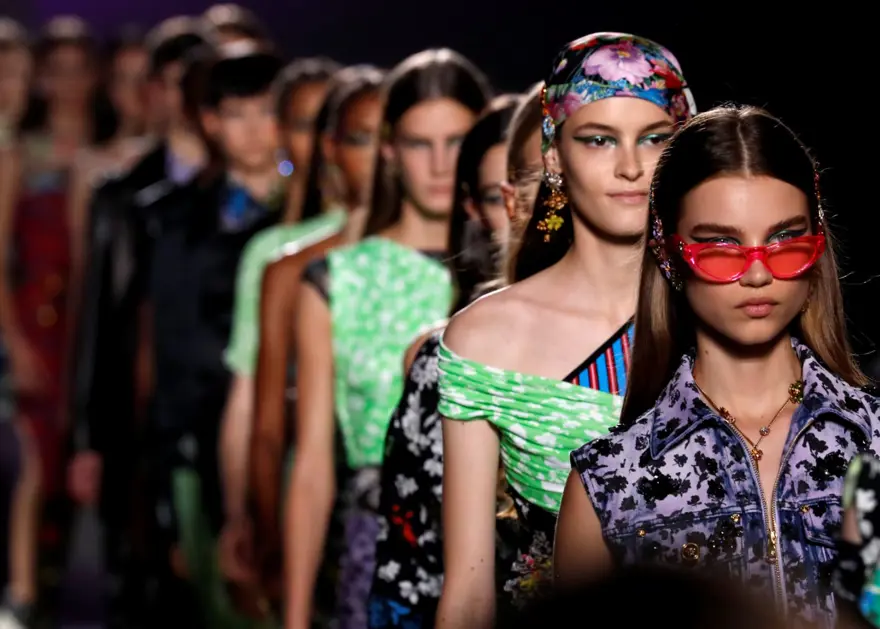 Versace, Michael Kors'a satıldı 1 Versace, Michael Kors'a satıldı 1