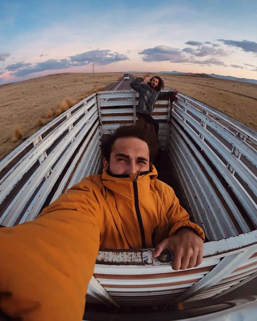 Türk gezgin Berkan Bilgiç bileklik satarak 40 ülke gezdi 3